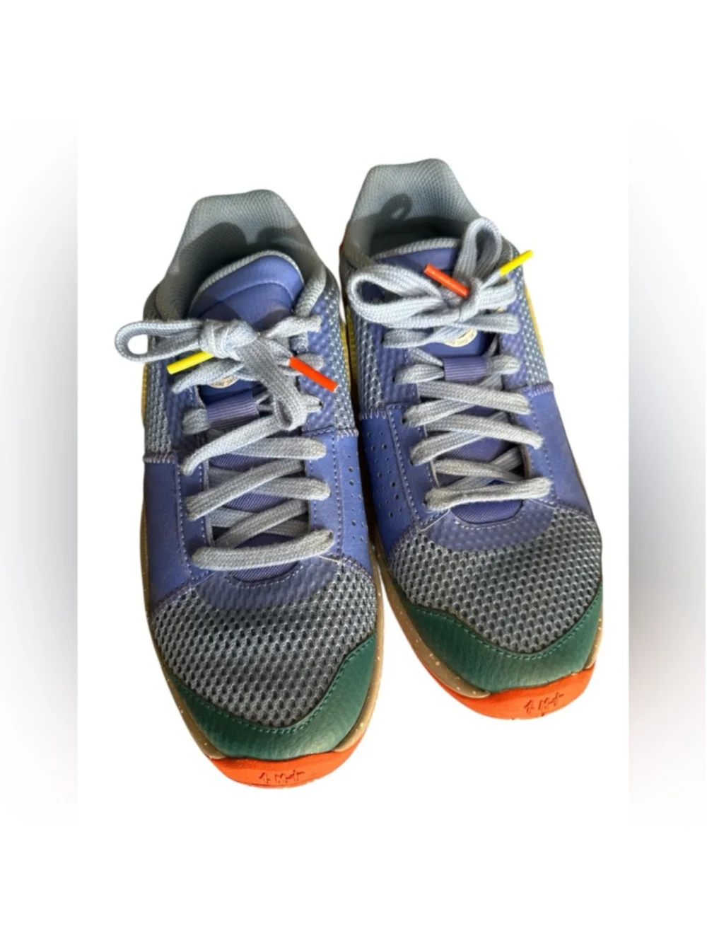 Nike basically new